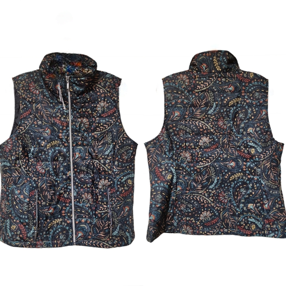 COPY - NWT Christopher & Banks Black Paisley Print Full Zip Front Vest Sz Large